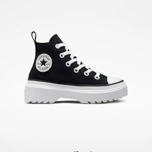 NEW Converse Lugged High Top sneakers